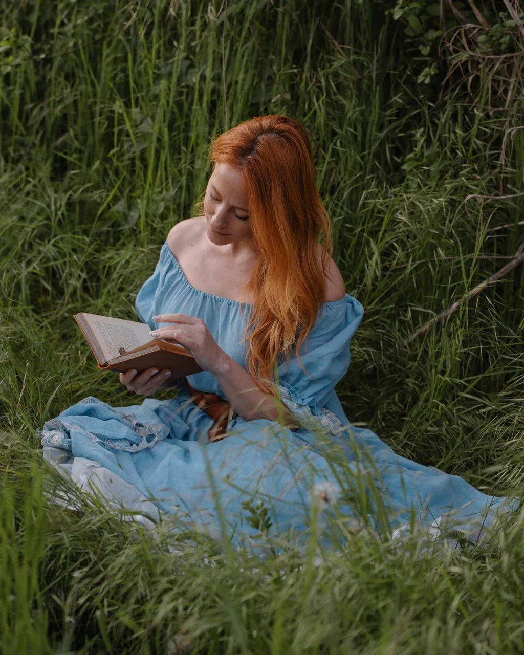 Elowen 27 | Lace Linen dress gown ( 2 way to wear )